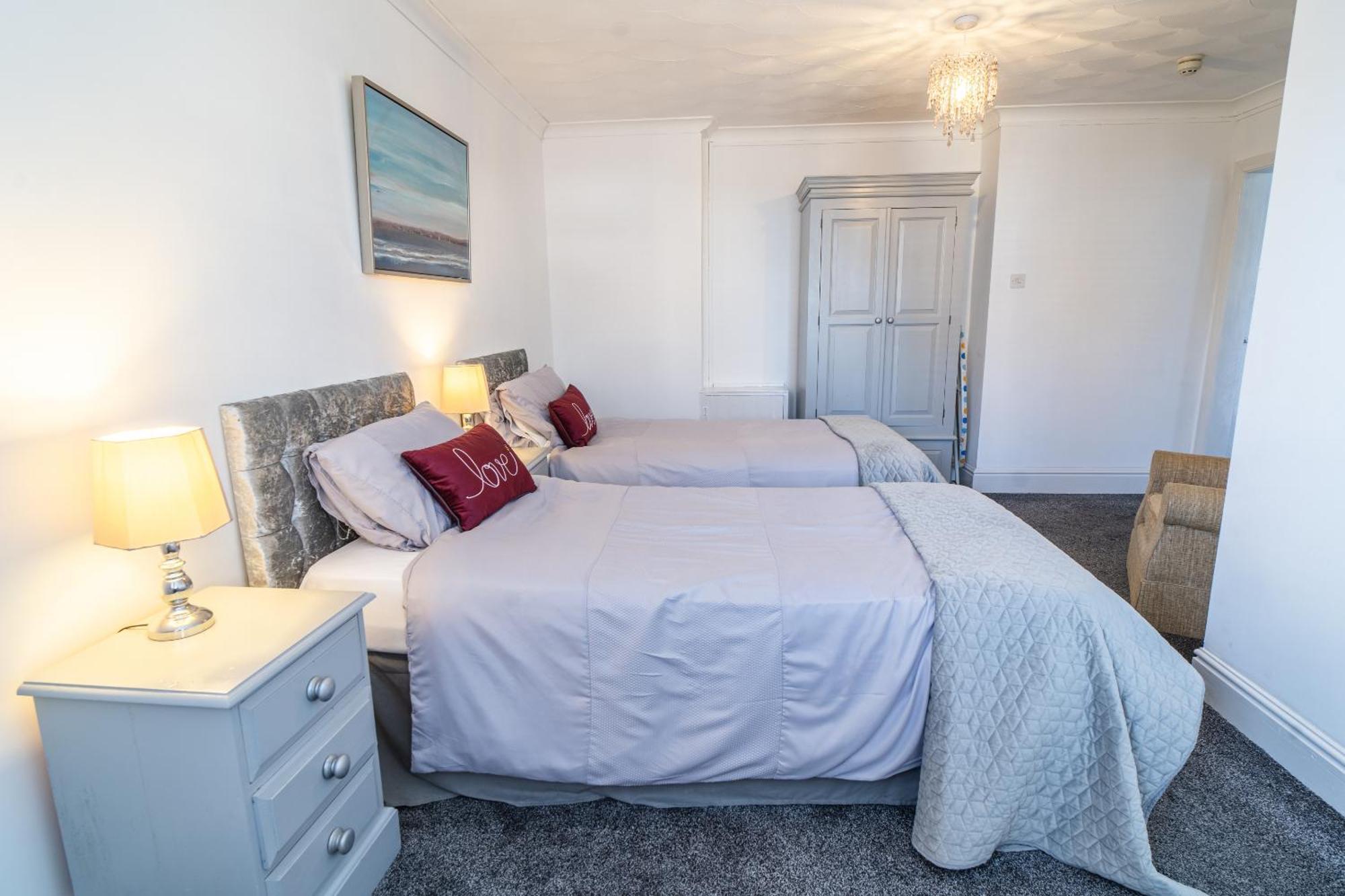Beachmount Holiday Apartments Colwyn Bay Eksteriør bilde