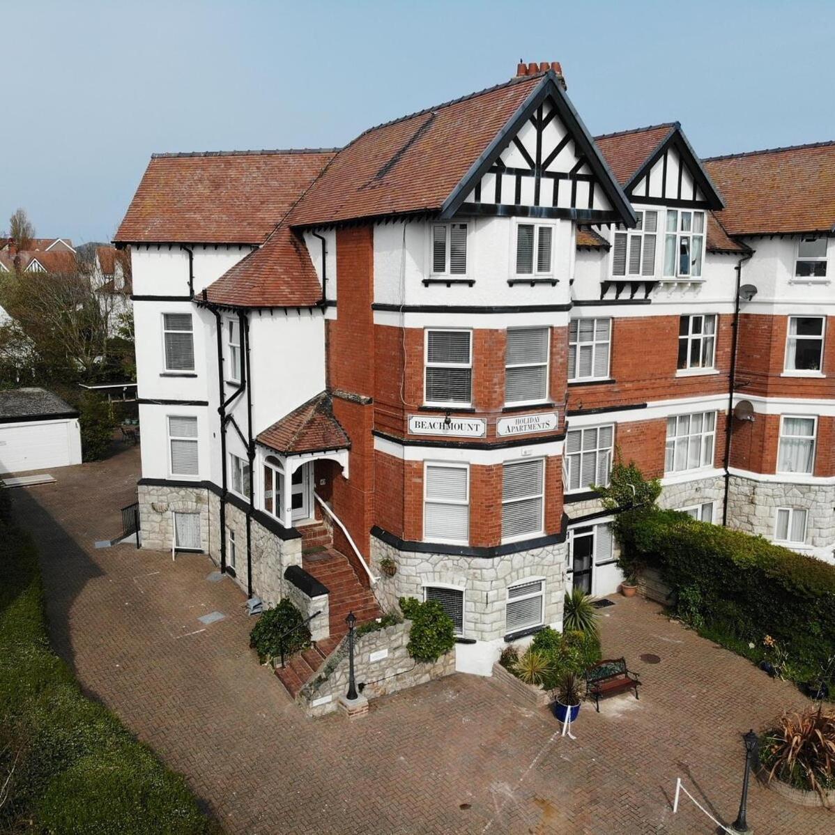 Beachmount Holiday Apartments Colwyn Bay Eksteriør bilde